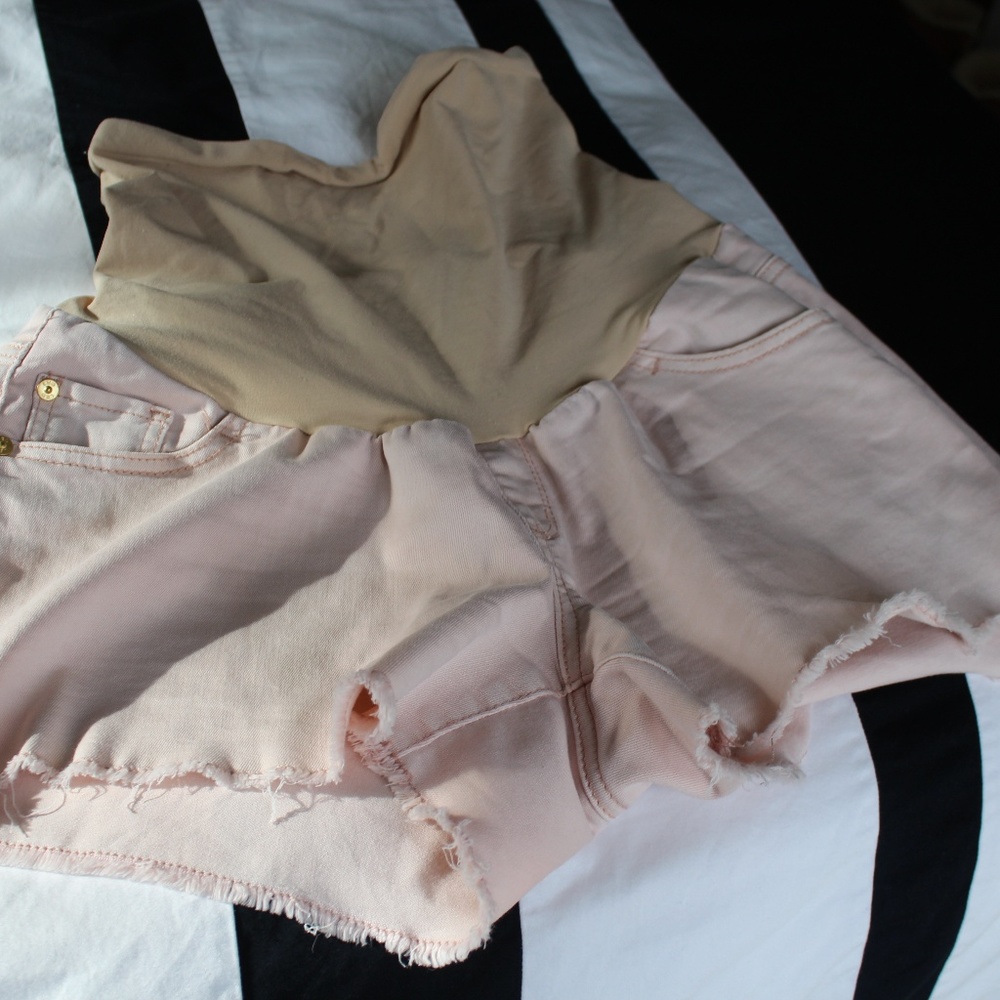 Light pink maternity shorts
